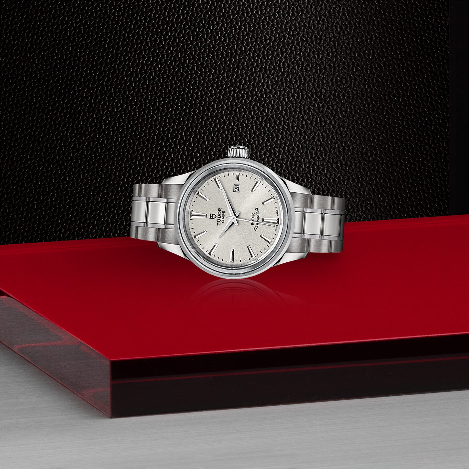 Style Automatic 28mm Watch Style Automatic 28mm Watch