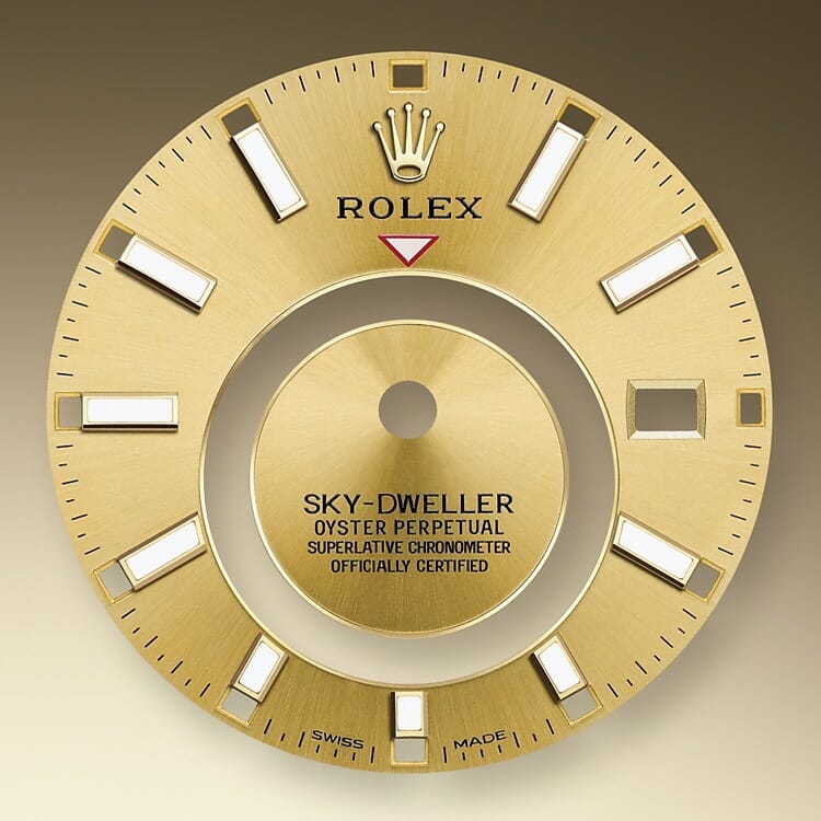 Champagne-colour dial